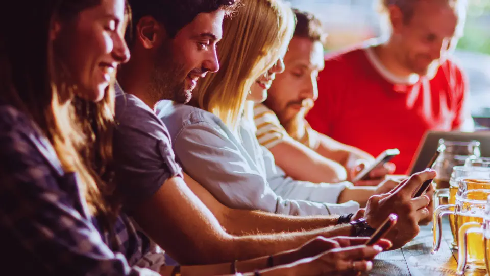 Si të krijoni përmbajtje tërheqëse për rrjetet sociale në shqip